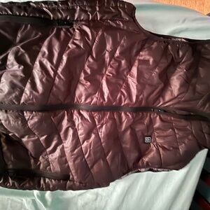 (2) ChangeOwn Unisex Black Heated Vests (1 - Size L & 1 Size M) w/ USB adapter